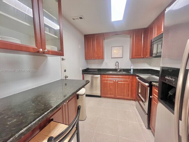 Building Photo - 5838 Collins Ave