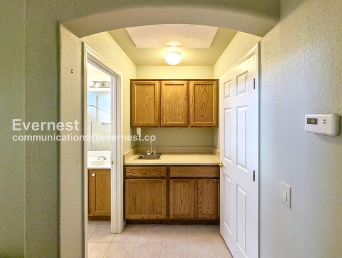 Building Photo - 38090 S Desert Highland Dr