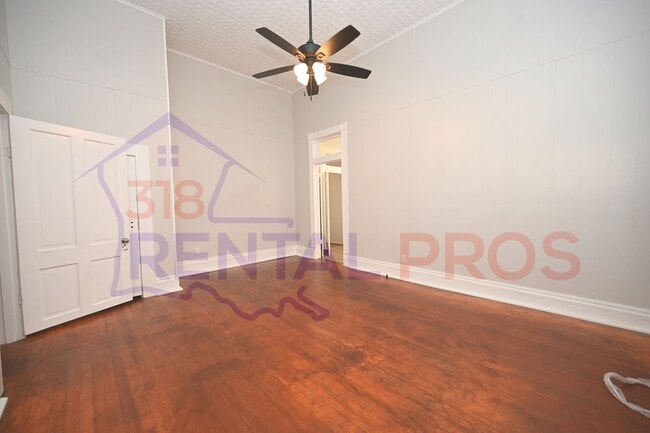 Building Photo - 608/610 S Bonner St
