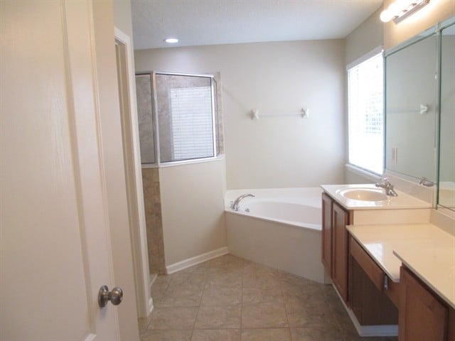 Building Photo - 940 Steeple Chase Ln