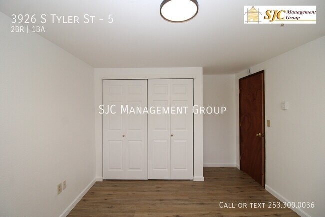 Building Photo - 3926 S Tyler St