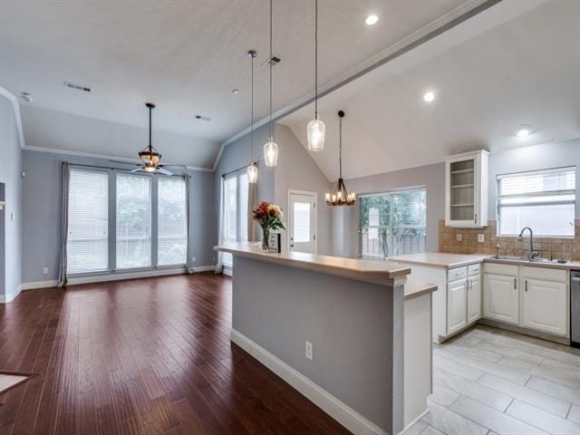 Building Photo - 4012 Lantana Ln