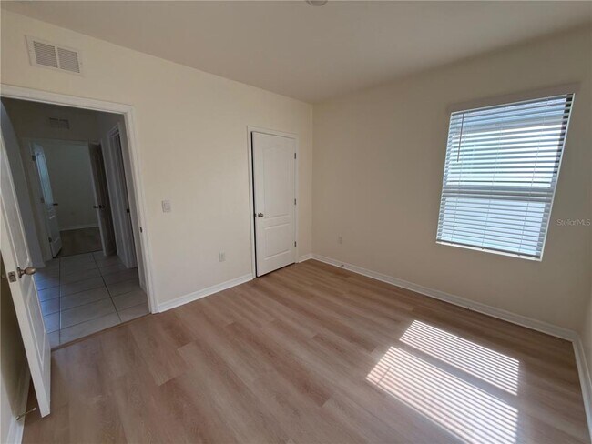 Building Photo - 308 Sofia Ln