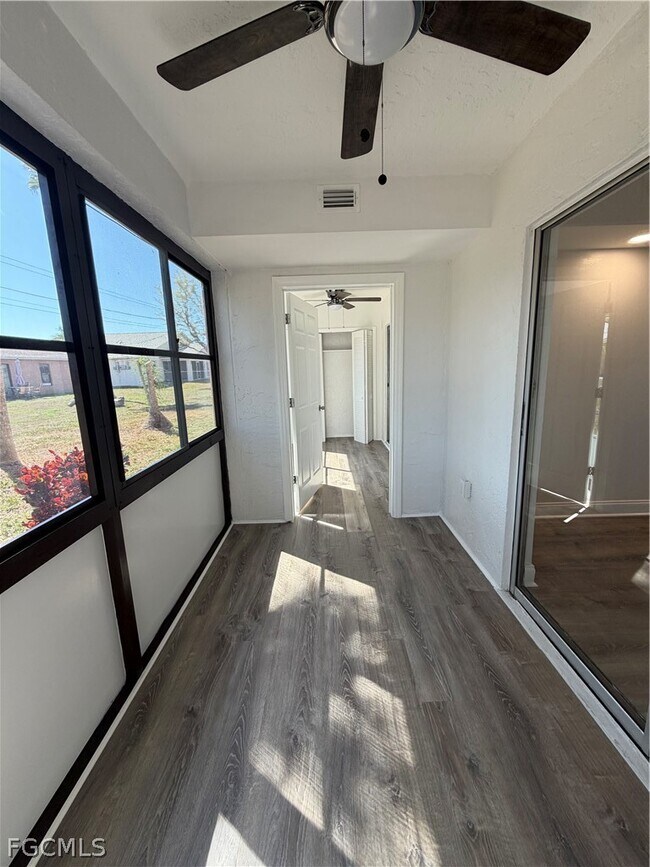 Building Photo - 606 SE 6th St