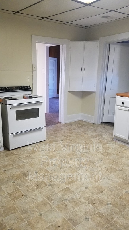 Building Photo - 200 Loflin St