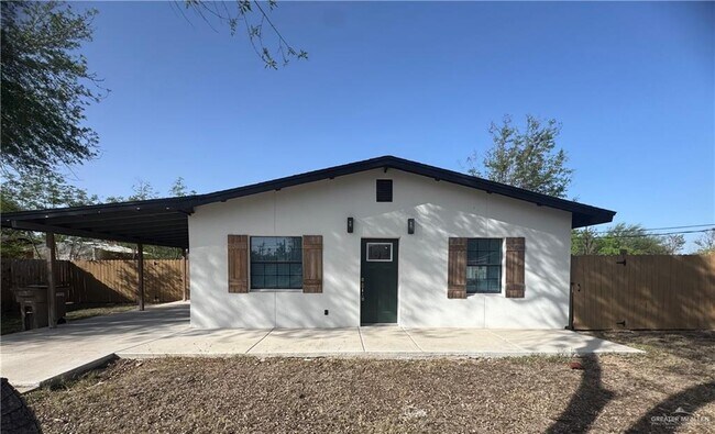 Primary Photo - 1307 Rojas St