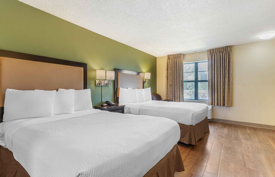 Building Photo - Furnished Studio-Richmond - Hilltop Mall