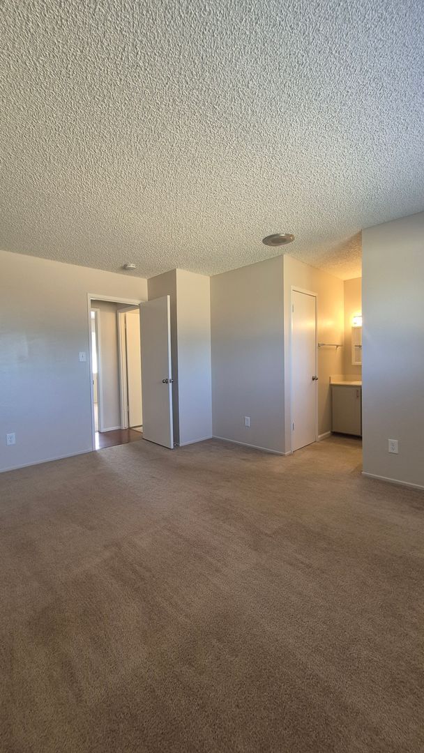 Building Photo - 7338 Hayward Dr
