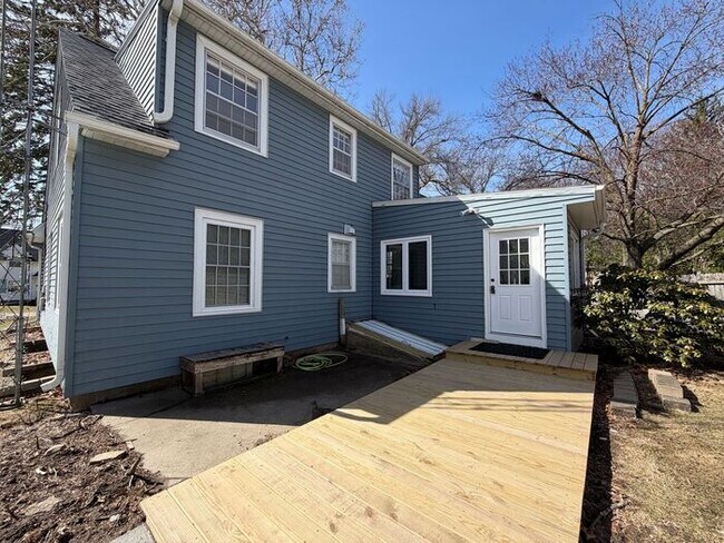 Building Photo - $1,950 | 3 Bedroom, 2 Bathroom House | NO Pets | Available for Immediate Move In!