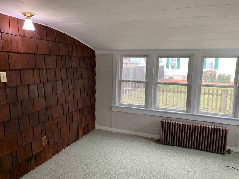 Office - 103 Green St