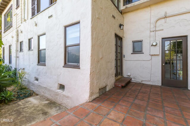 Building Photo - 854 Oneonta Dr