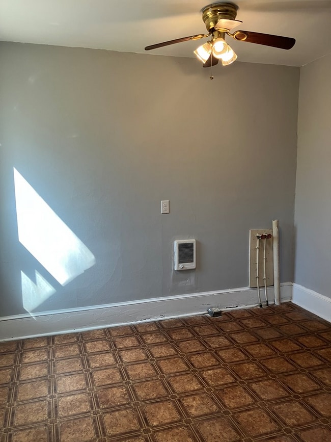 Building Photo - 304 Loring Dr