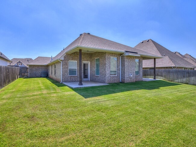 Building Photo - 3 Bed/2 Bath Beacon Home in Rush Brook Add...