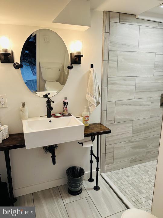 Building Photo - 1911 D St NE