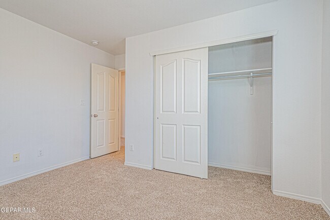 Building Photo - 7668 Mundy Creek Dr