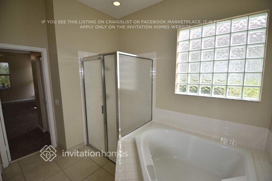 Building Photo - 7178 Catalina Isle Dr