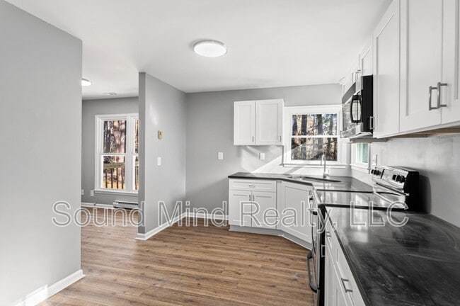 Building Photo - 2413 Keith Dr