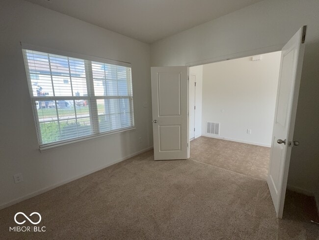 Building Photo - 5860 Crowley Pkwy