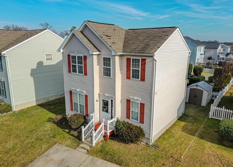 Exterior - 8153 Telegraph Rd