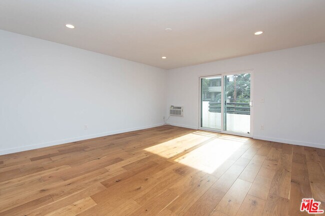 Building Photo - 3933 Marathon St