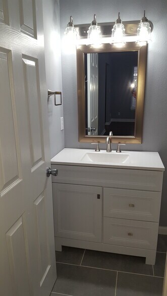 Building Photo - 5598 Dunston Dr