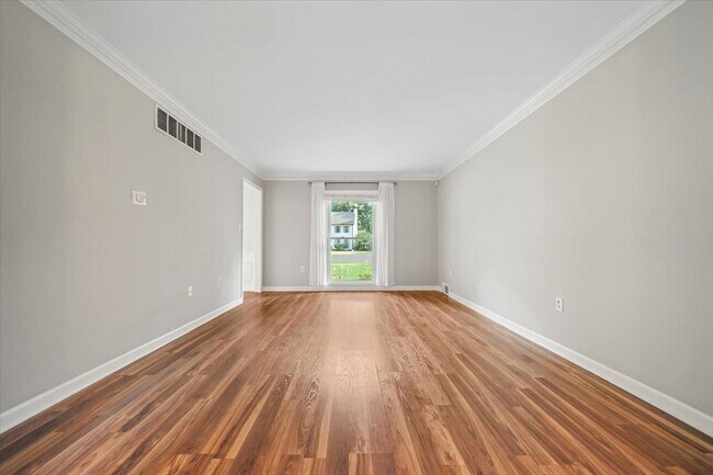Building Photo - 8783 Lower Woods Cove
