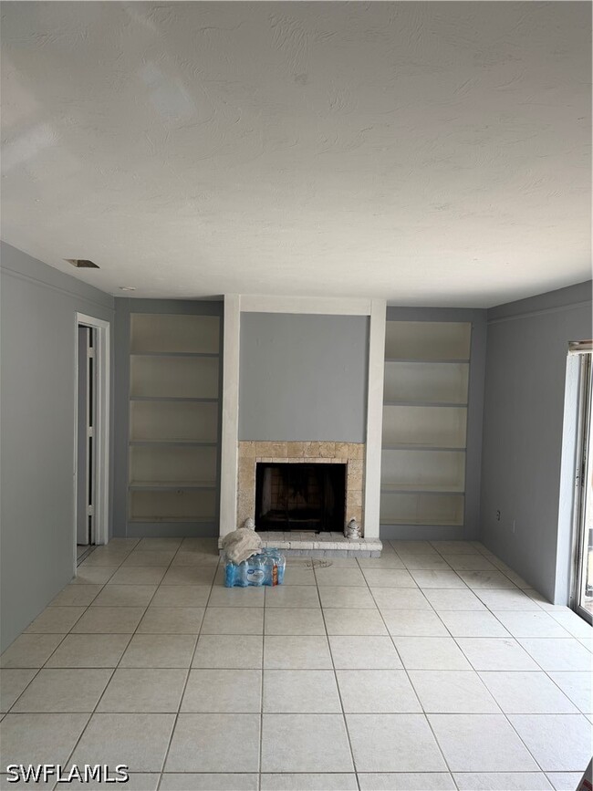 Building Photo - 18500 Winter Haven Rd