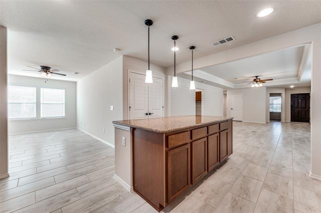 Building Photo - 7613 Heritage Dr