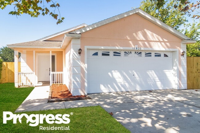 Building Photo - 13500 Glasser Ave