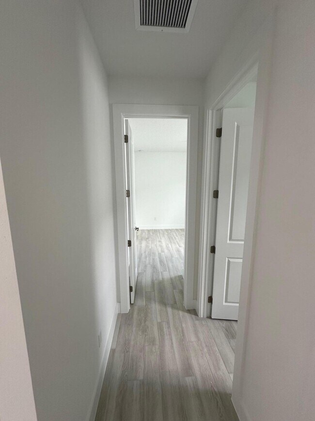Building Photo - 12166 Viridian Blvd
