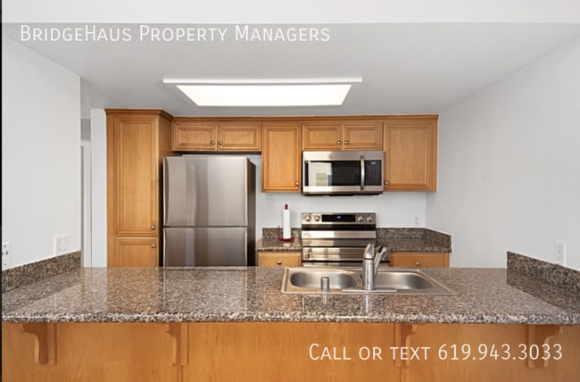 Building Photo - 4222 Menlo Ave