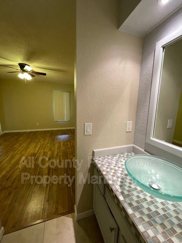 Building Photo - 7360 Ulmerton Rd