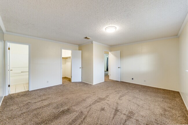 Building Photo - 6863 Cypress Mist Dr