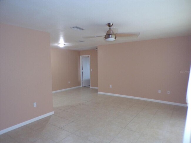 Building Photo - 4117 Harbor Blvd