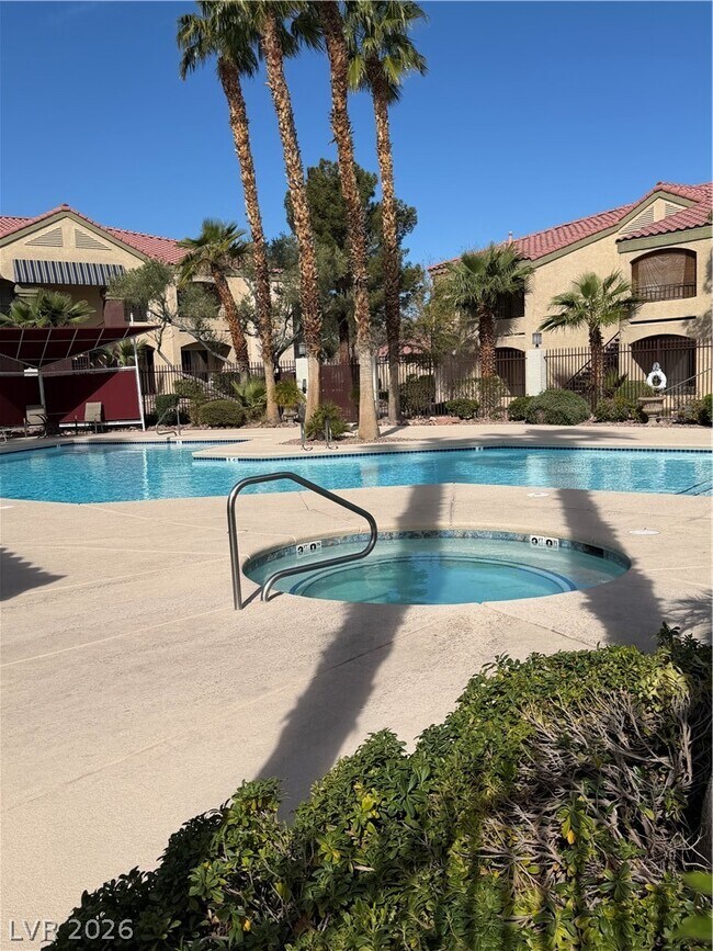 Building Photo - 7885 W Flamingo Rd