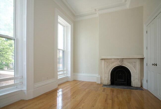 Building Photo - 658 Massachusetts Ave