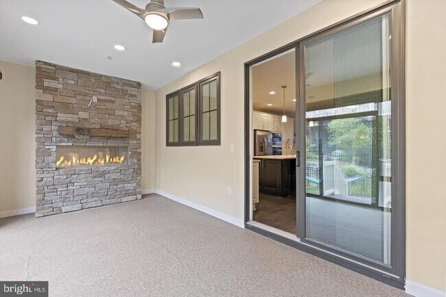 Building Photo - 3156 Goldenwave Ct