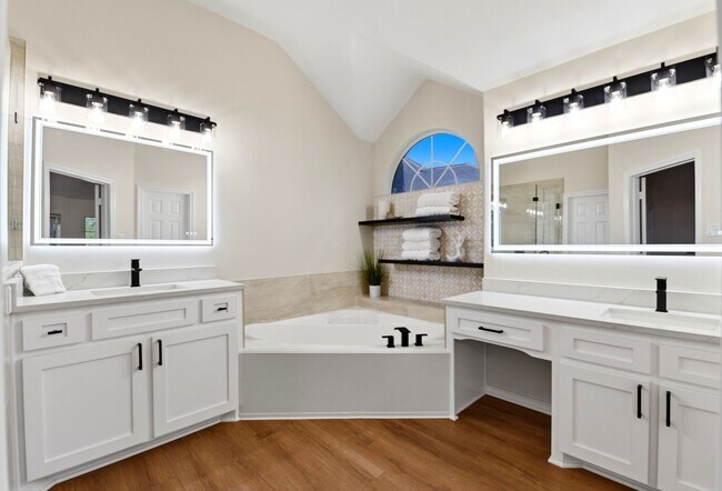 Building Photo - 29819 S Legends Village Cir