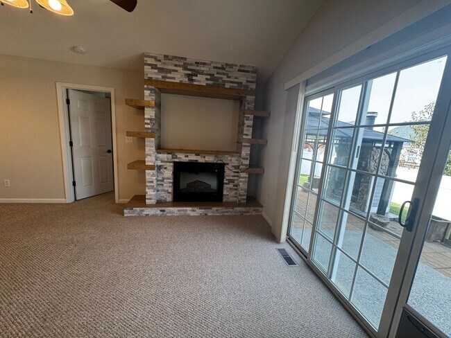 Building Photo - Detached Single Family Home In Weyers Cave