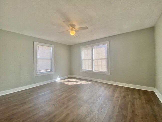 Building Photo - Now available and rent ready -  3 bed 2 bath near Clapp Park