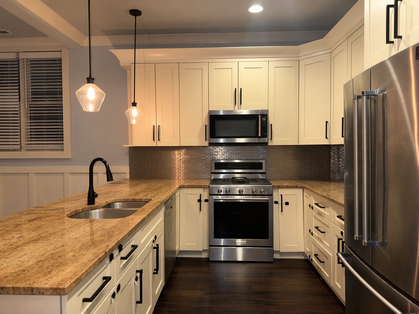 Building Photo - 4021 S Ellis Ave