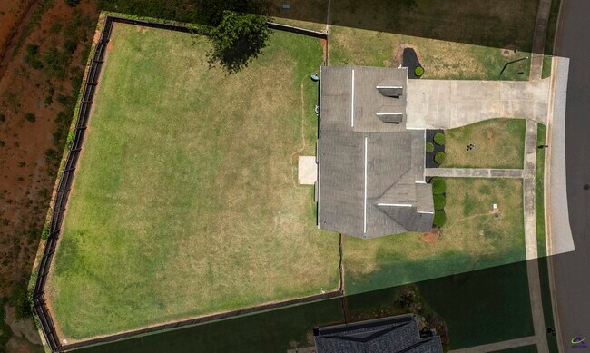 Building Photo - 309 Raleigh Dr