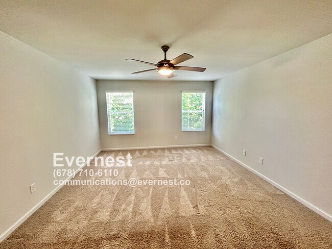 Building Photo - 3-Bedroom Home with Large Lawn and Ideal L...
