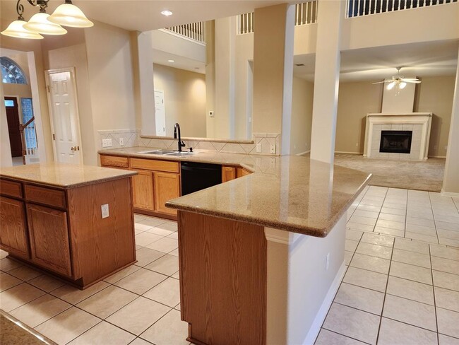 Building Photo - 3726 Harvey Penick Dr