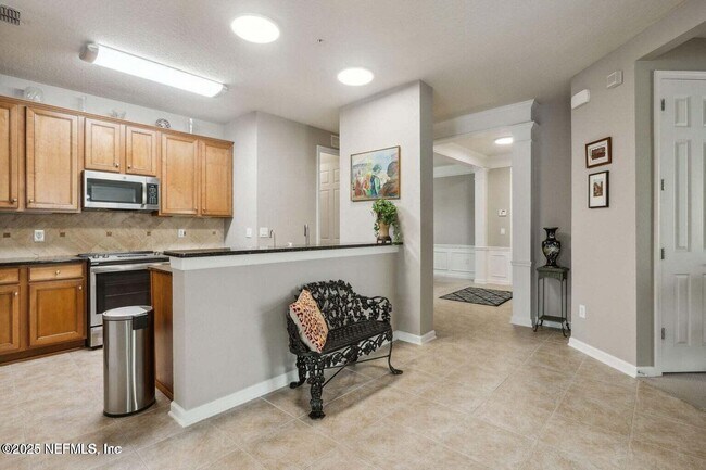 Building Photo - 9831 9831-1 Del Webb Parkway Ap