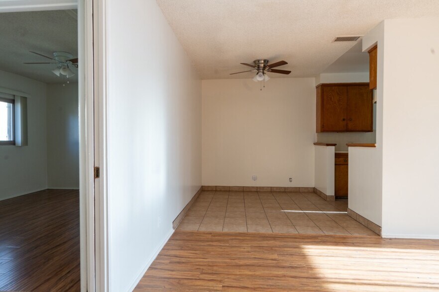 Building Photo - 234 E Tamarack Ave