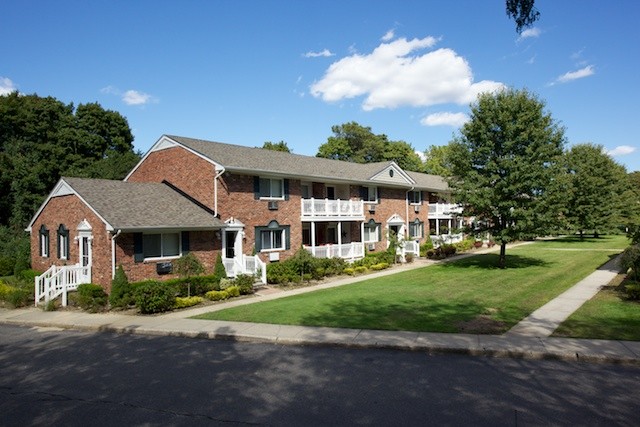 Building Photo - Fairfield At Garfield Estates