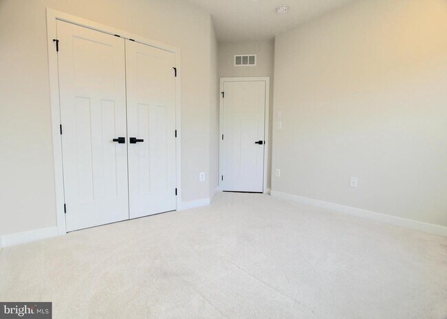 Building Photo - 3302 Treviso Ln
