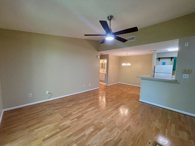 Building Photo - Condo in the Heart of Sandy Springs