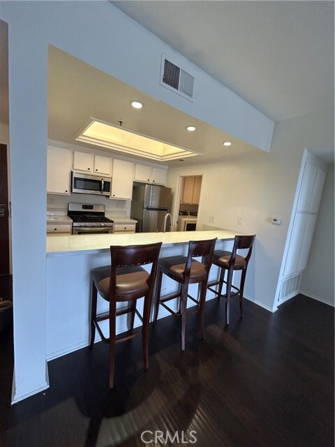 Building Photo - 2563 Plaza del Amo Plz